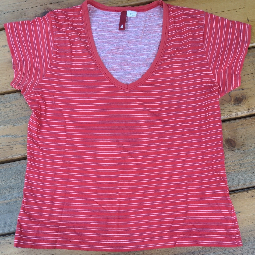 H&M Red and White Striped V-Neck Tee